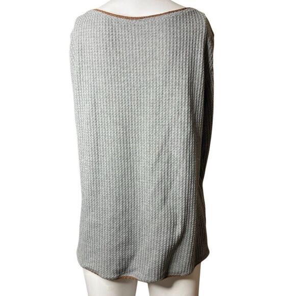 Gray and Brown Waffle Knit V-Neck Sweater Size - Picture 2 of 2